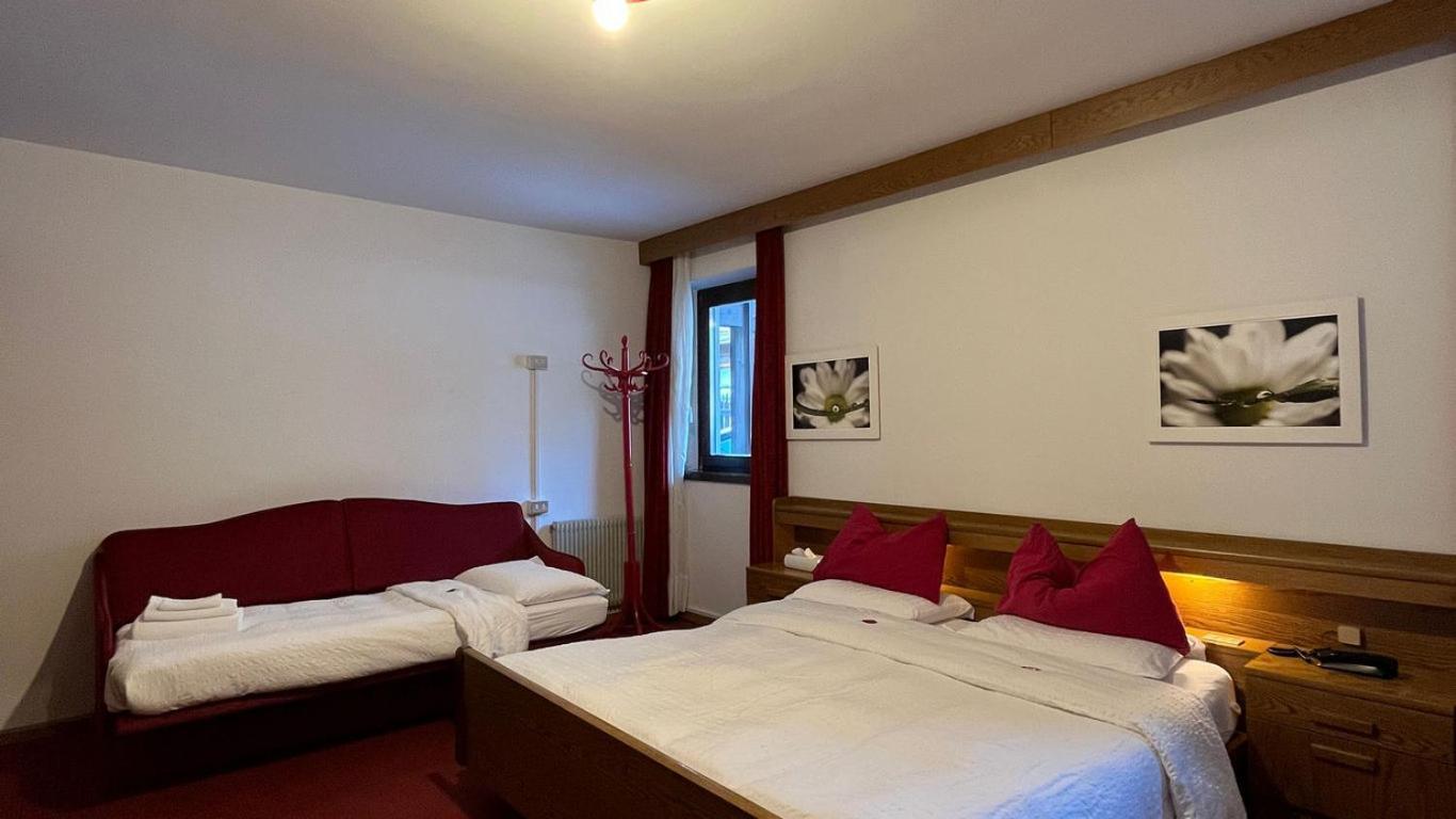 Hotel La Baita Madonna Eksteriør bilde