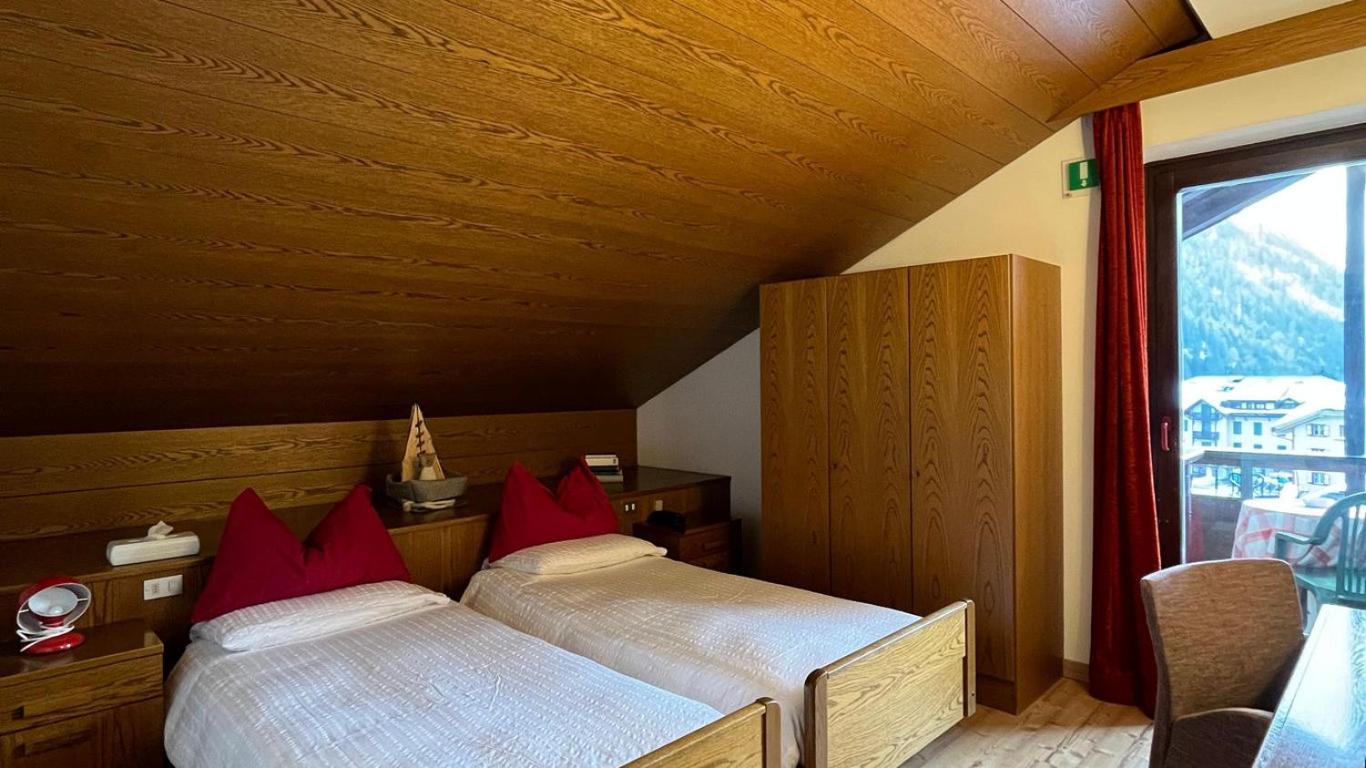Hotel La Baita Madonna Eksteriør bilde